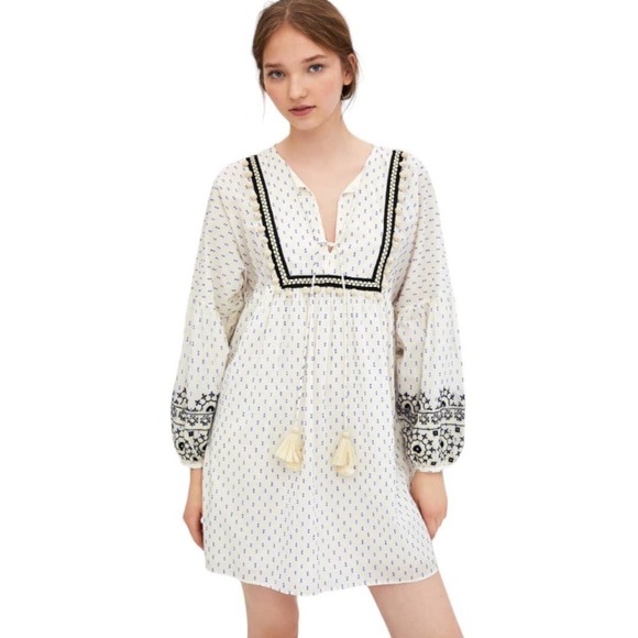 Zara Dresses & Skirts - Zara trf Collection Shift Dress Ecru Blue Swiss Dot Size M